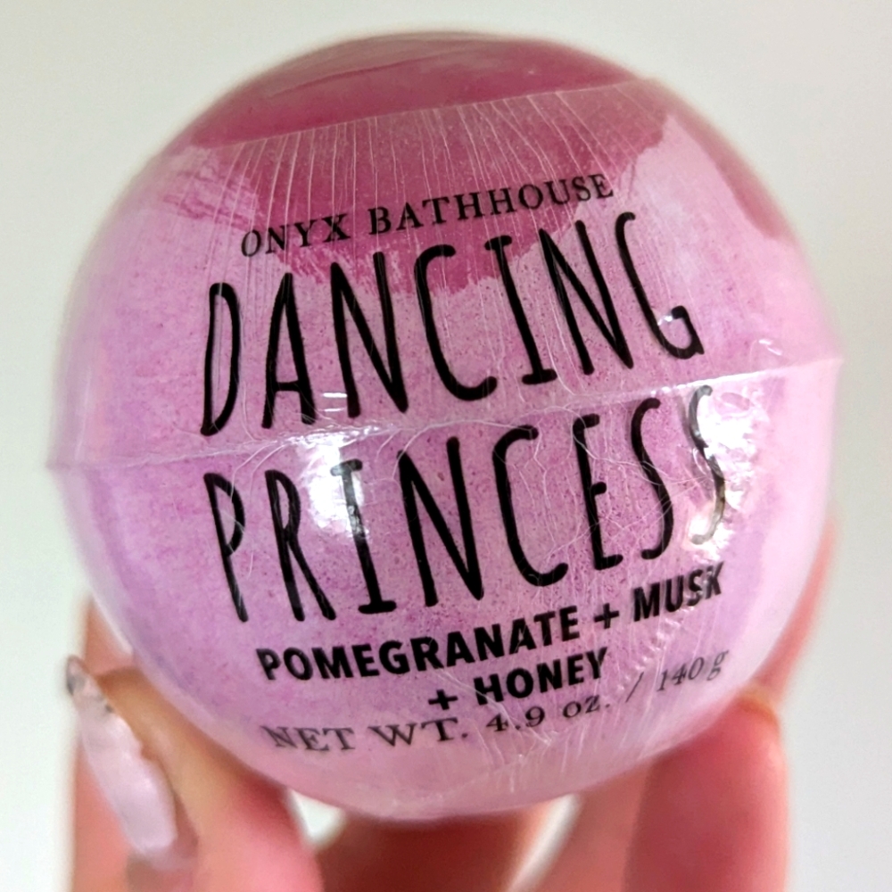 Onyx Bathhouse Dancing Princess Bath Bomb